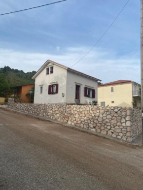 Robola Retreat Cottage